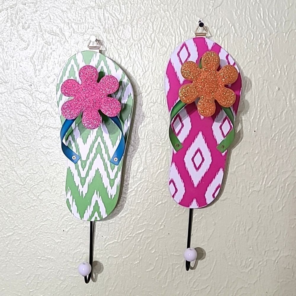 Flip-flop Wall Hooks with Glitter Flowers, NWOT